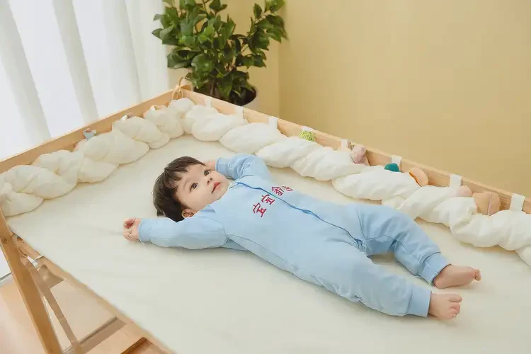 幼兒脖子上偶爾起濕疹能徹底自愈嗎(圖3)