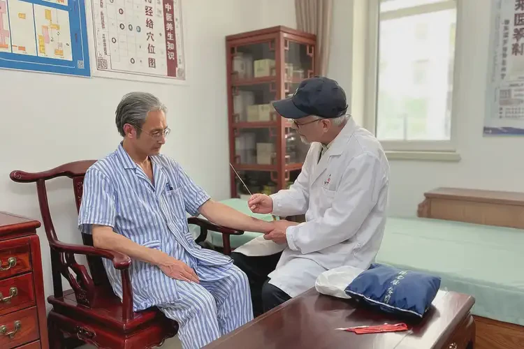 男人肛周長濕疹可以徹底自愈嗎(圖1)