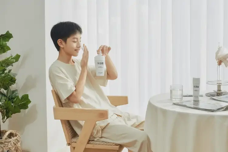 青少年屁股上偶爾長(zhǎng)濕疹可不可以徹底自愈(圖1)