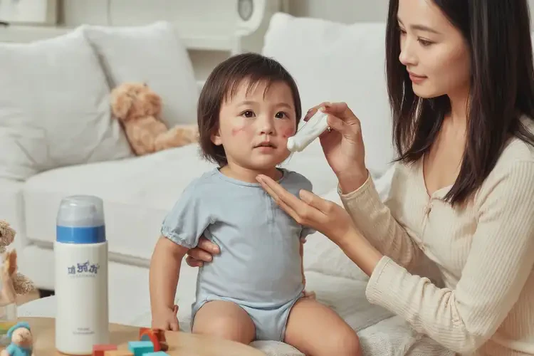 兒童臉上有濕疹不管它會自己好嗎(圖3)