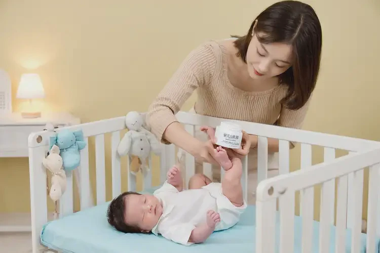 嬰兒全身容易長濕疹能靠自己自愈嗎(圖3)