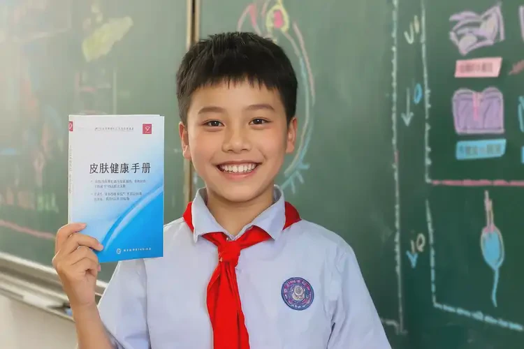 小學(xué)生面部經(jīng)常起濕疹能夠徹底治愈嗎(圖4)