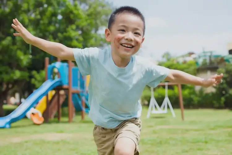 少兒臉上經(jīng)常長濕疹不管它會自己好嗎(圖1)