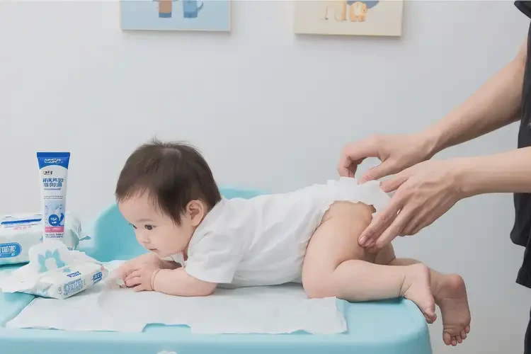 嬰幼兒屁股經(jīng)常長(zhǎng)濕疹可以徹底自愈嗎(圖2)