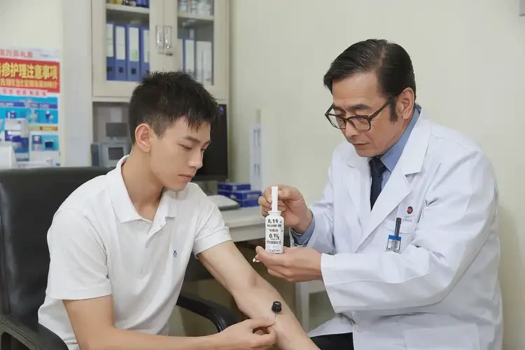 男生屁股上容易起濕疹不管它會自己自愈嗎(圖2)