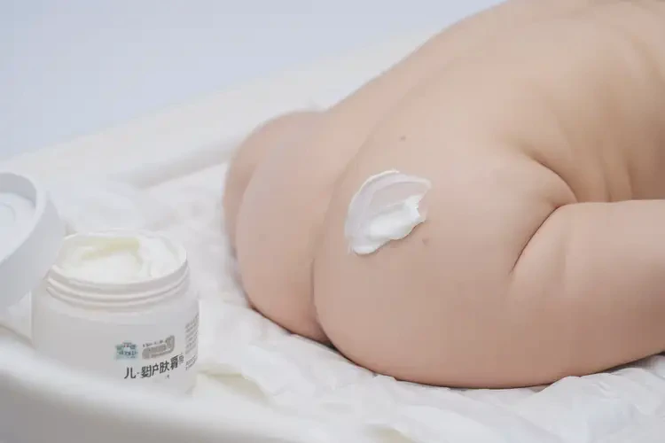 寶寶屁股起濕疹可以徹底自愈嗎(圖1)