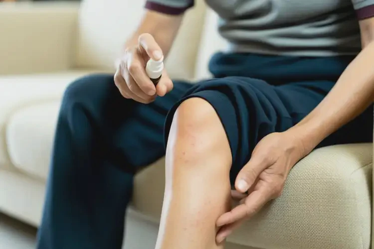 老人大腿出現(xiàn)濕疹能徹底自愈嗎(圖3)