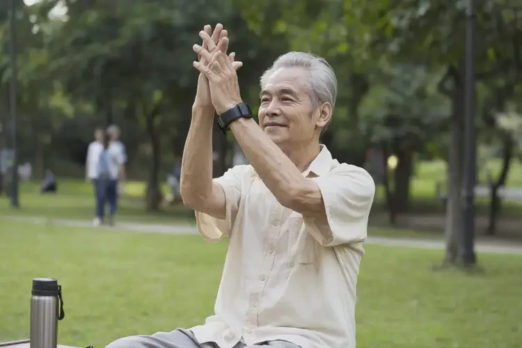 老人屁股容易起濕疹可以徹底自愈嗎(圖1)