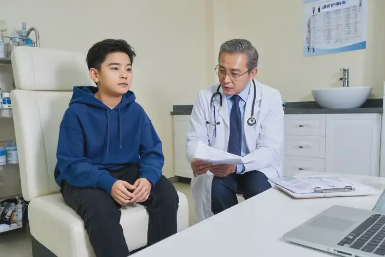 青少年全身偶爾長(zhǎng)濕疹能靠自己自愈嗎(圖1)