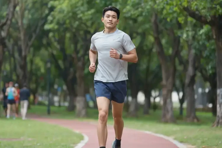 男生脖子上容易長濕疹能靠自己自愈嗎(圖1)