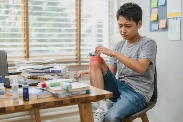 大學(xué)生大腿經(jīng)常起濕疹不管它會自己自愈嗎(圖4)