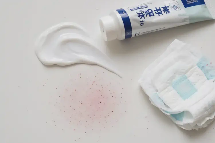 孩子屁股上出現(xiàn)濕疹可以徹底自愈嗎(圖4)