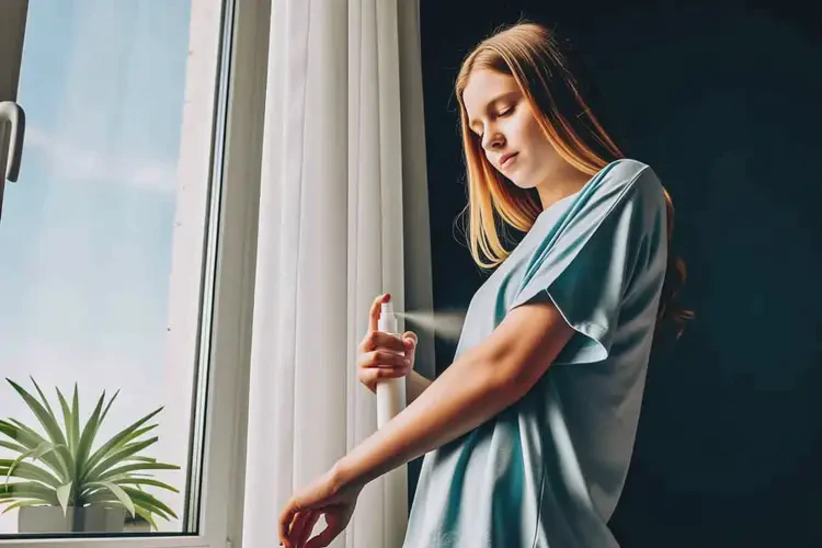 青年人四肢出現(xiàn)濕疹能夠徹底治愈嗎(圖1)