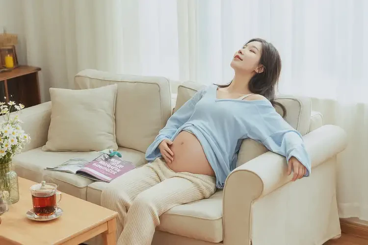 孕婦手臂上出現(xiàn)濕疹能夠徹底治愈嗎(圖1)