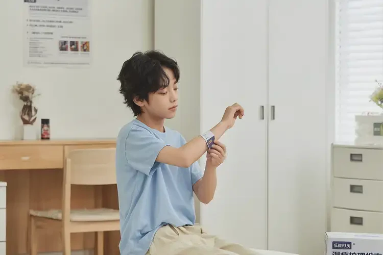 青少年屁股長濕疹能不能徹底自愈(圖1)