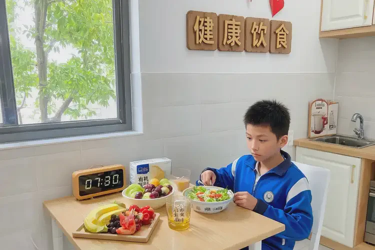 中學(xué)生大腿經(jīng)常長濕疹能不能徹底自愈