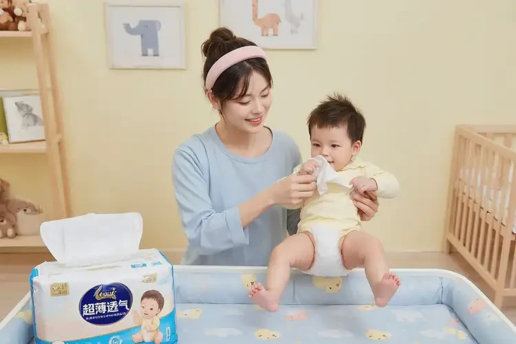 寶寶屁股經(jīng)常起濕疹能夠徹底治愈嗎(圖3)