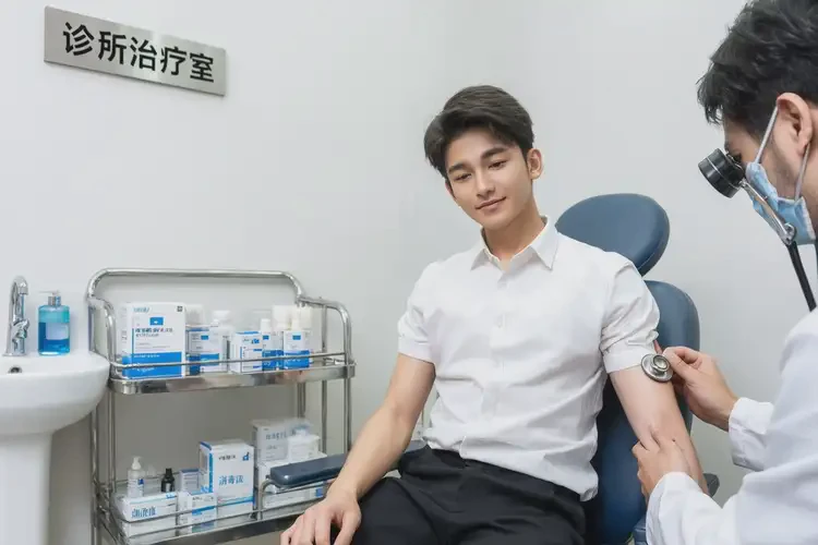 男生肚子容易起濕疹不管它會(huì)自己自愈嗎(圖2)