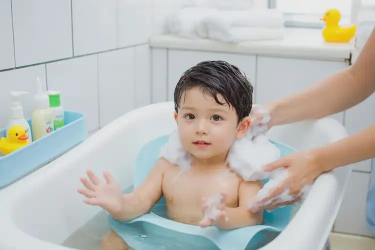 幼兒脖子上偶爾起濕疹能徹底自愈嗎(圖2)