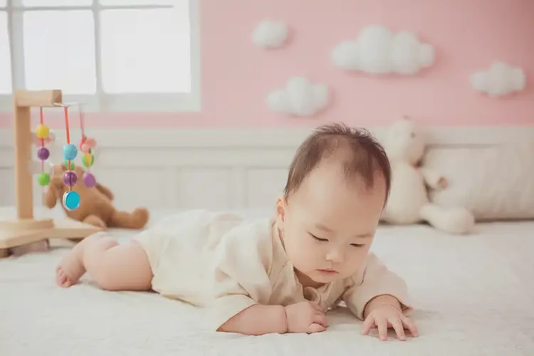 寶寶身上出現(xiàn)濕疹不管它會(huì)自己自愈嗎(圖1)