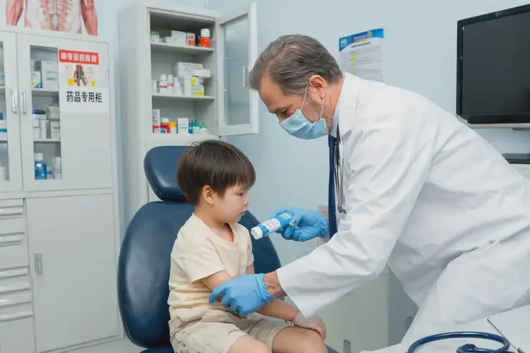 少兒屁股上有濕疹不管它會自己痊愈嗎(圖3)