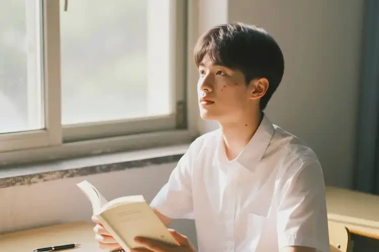 大學(xué)生面部偶爾起濕疹能徹底自愈嗎(圖1)