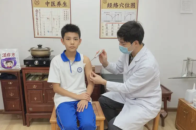 中學(xué)生全身出濕疹能夠徹底治愈嗎(圖1)