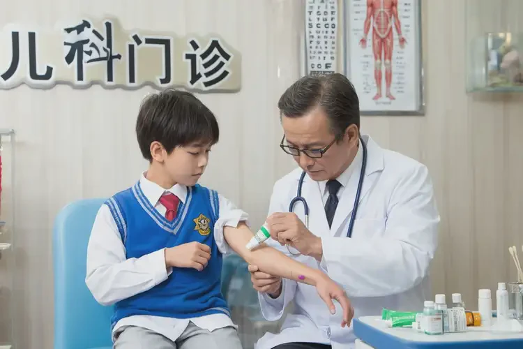 小學(xué)生身上經(jīng)常起濕疹不管它會自己好嗎(圖2)