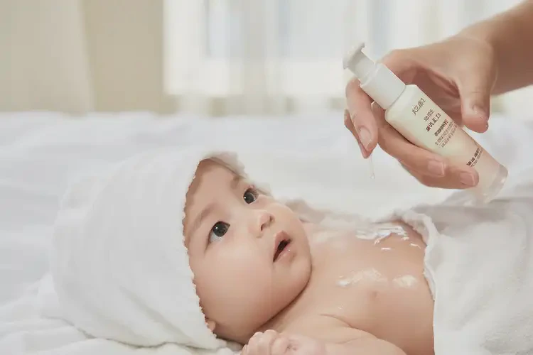 嬰兒屁股經(jīng)常長濕疹不管它會自己自愈嗎(圖1)