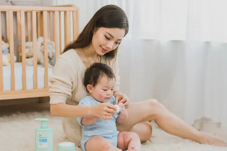 婴幼儿身上偶尔长湿疹不管它会自己好吗(图3)