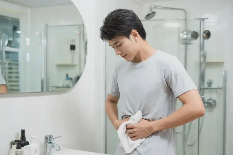 大學(xué)生肚子上偶爾長濕疹不管它會(huì)自己自愈嗎(圖3)