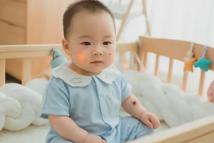 嬰幼兒手臂有濕疹可不可以徹底自愈(圖1)