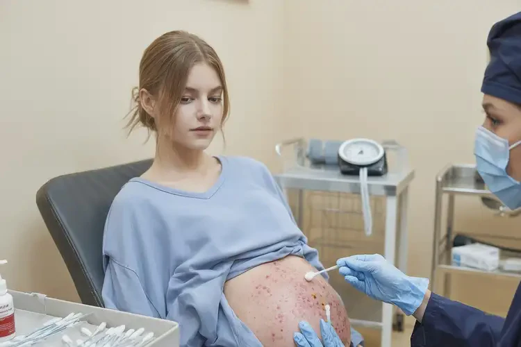 女生肚子經(jīng)常長濕疹能徹底自愈嗎(圖3)