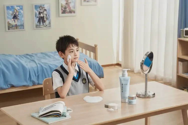 中學生臉上經(jīng)常長濕疹不管它會自己痊愈嗎(圖2)