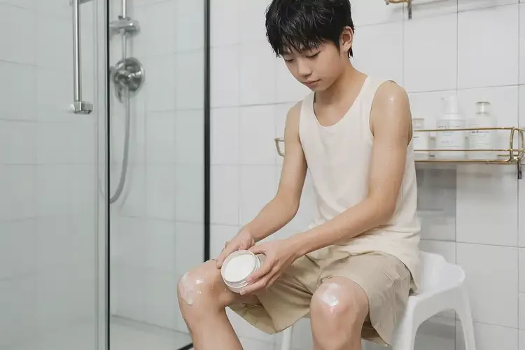 青少年大腿長濕疹能夠徹底治愈嗎(圖1)