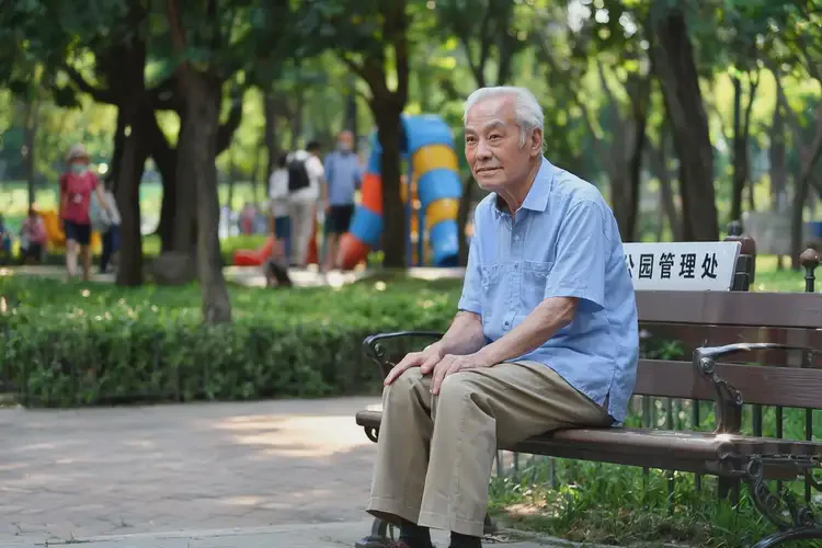 老年人手臂出湿疹可以彻底自愈吗(图1)