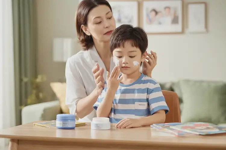 小孩全身起湿疹不管它会自己痊愈吗(图2)