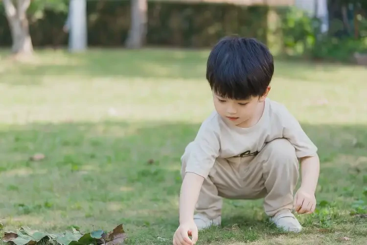 小孩手臂經常起濕疹不管它會自己好嗎(圖1)