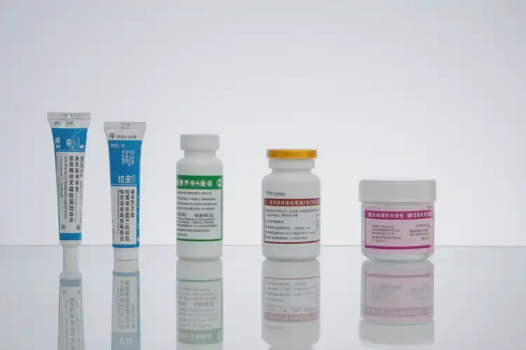 中學(xué)生手臂上長濕疹不管它會(huì)自己自愈嗎(圖3)