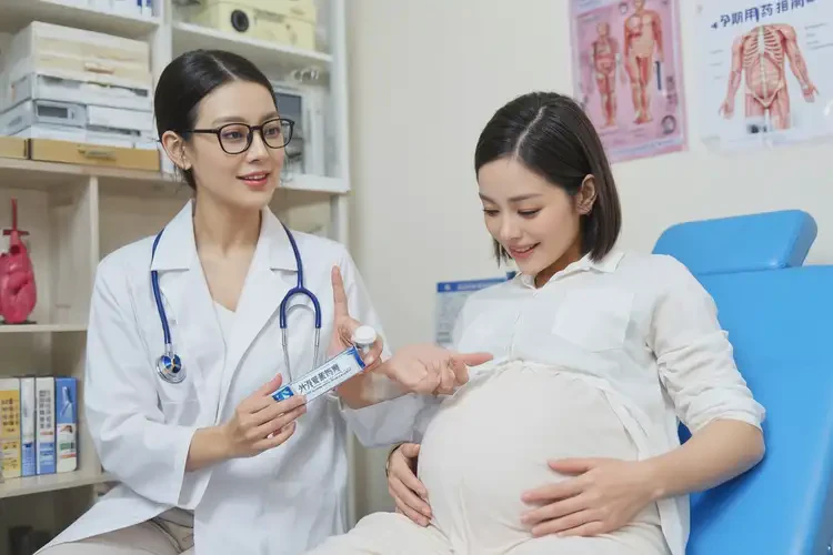 產(chǎn)婦屁股偶爾起濕疹不管它會(huì)自己好嗎(圖2)