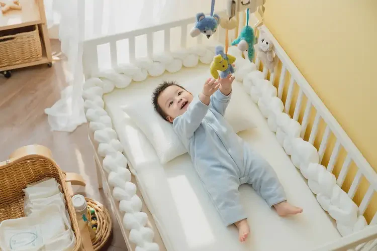 嬰兒肚子上出濕疹不管它會(huì)自己好嗎(圖1)