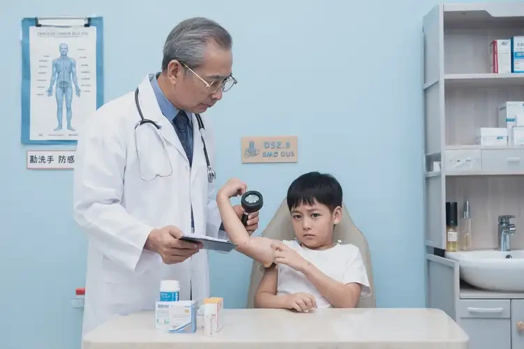 少兒臉上偶爾起濕疹能徹底自愈嗎(圖3)