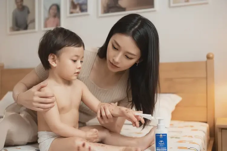 幼兒手臂上出濕疹能靠自己自愈嗎(圖3)