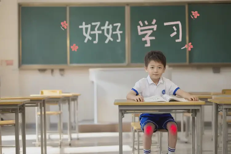 小學(xué)生大腿上偶爾起濕疹不管它會自己好嗎(圖2)