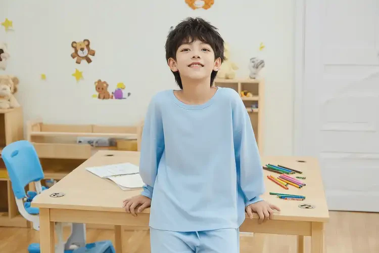 小學(xué)生身上經(jīng)常起濕疹不管它會自己好嗎(圖1)