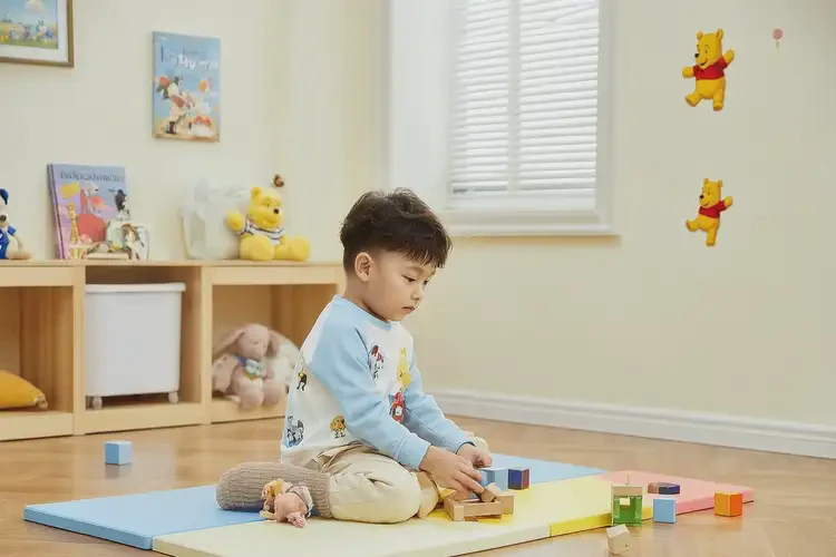 小兒腳上長(zhǎng)濕疹能靠自己自愈嗎(圖1)