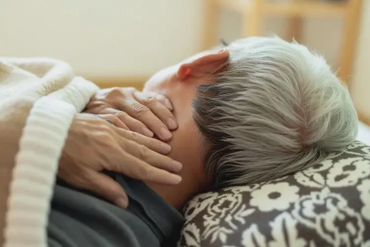 高齡老人脖子容易起濕疹可以徹底自愈嗎(圖3)