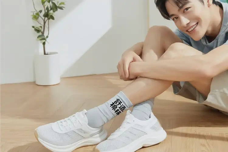 男人脚上偶尔起湿疹能不能彻底自愈(图1)