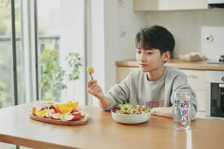 青少年肚子上偶尔长湿疹可不可以彻底自愈(图2)