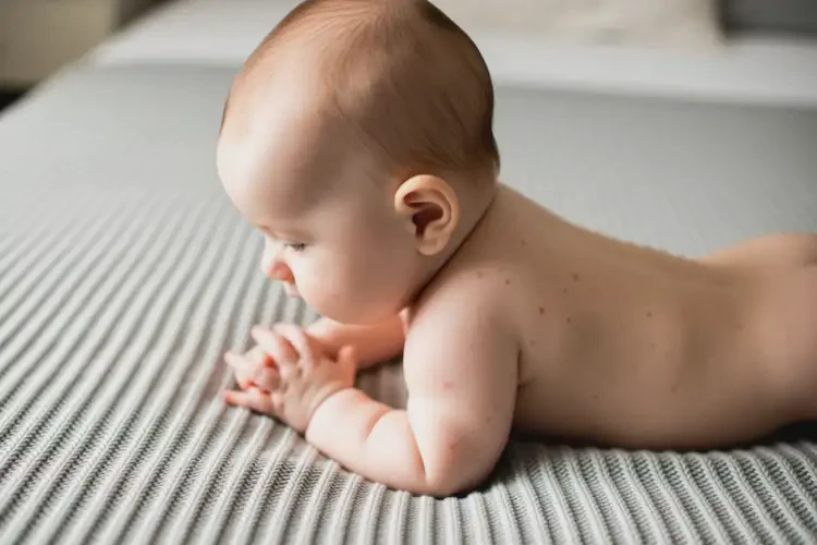 嬰兒全身偶爾起濕疹不管它會自己痊愈嗎(圖3)